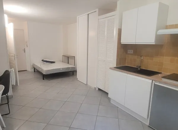 Studio 1 pièce 24 m²