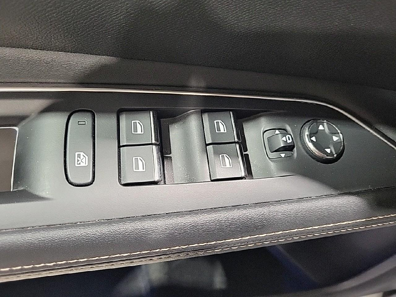 Peugeot 3008 hybrid 225 e-eat8 gt — photo 23