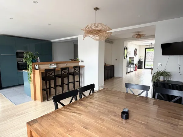 Maison semi-individuelle, 6 pièces, jardin, garage