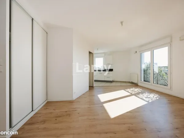 Parking 62 m²