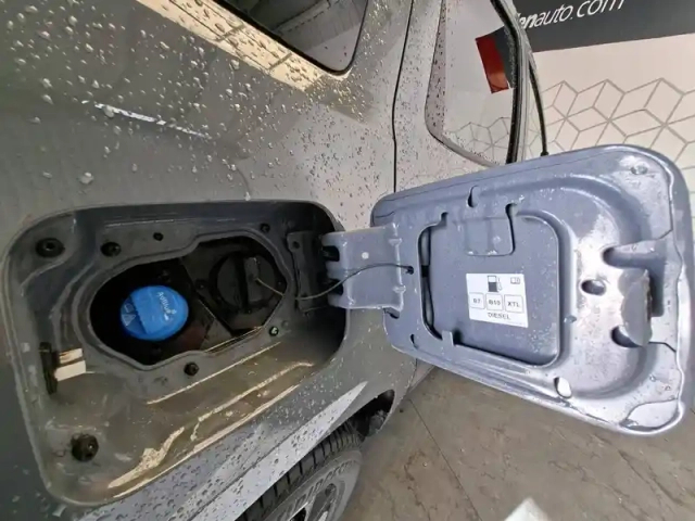 Dacia Duster blue dci 115 4x2 — photo 22