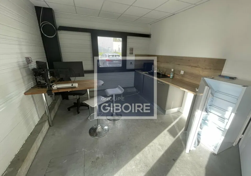 Photo 3
