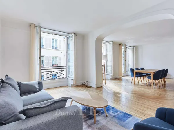 Appartement 5 pièces 126 m²