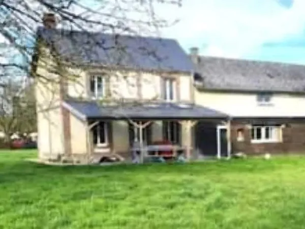 Maison 186 m2 avec 5 chambres sur un terrain arboré de 5510 m2
