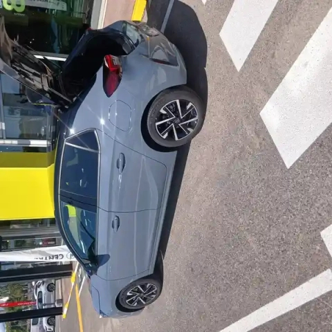 Opel Corsa 1.2 turbo hybrid 145 ch autom — photo 3