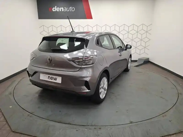 Renault Clio blue dci 100 ch gsr2 — photo 12