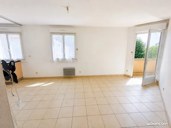 F2 Gonesse centre, Gare 40m2