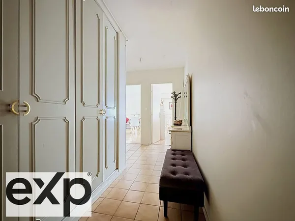 Appartement 2 pièces 64 m²