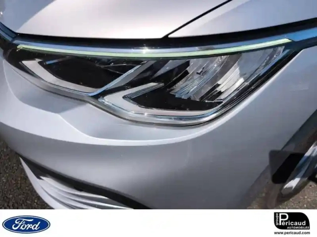 Volkswagen Golf 1.5 etsi opf 150 dsg7 — photo 27