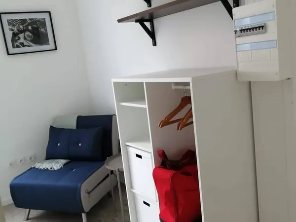 Studio 1 pièce 12 m²
