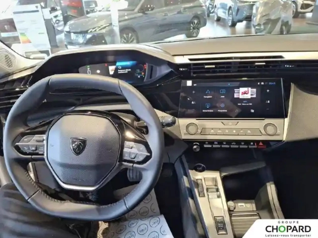 Peugeot 308 hybrid 145 e-dcs6 — photo 10