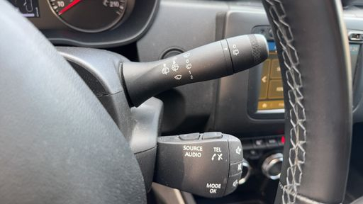 Dacia Duster 1.3 Tce 130 - Prestige – 2021 – 108396 km – Essence – Boîte Manuelle — photo 8