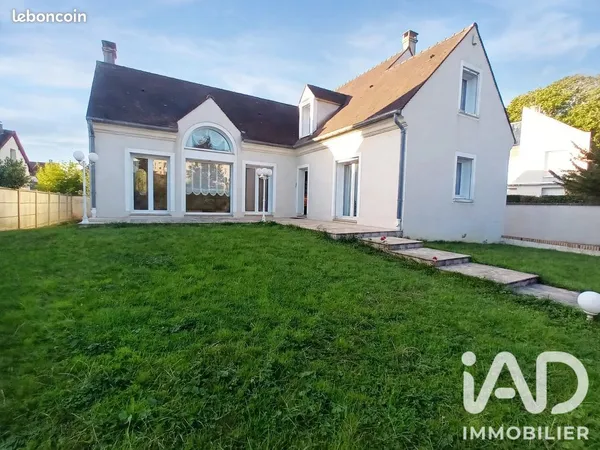 Maison familiale 7 pièces 210 m²