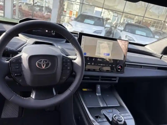 Toyota C-Hr design grande autonomie 77 kwh 224ch + — photo 14