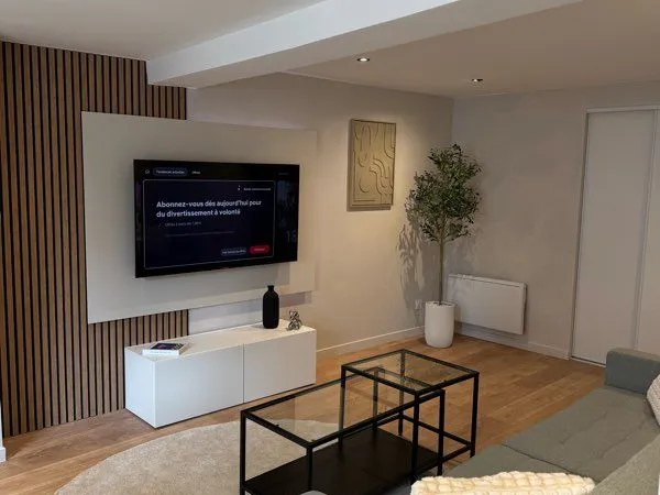 Magnifique T2 haut de gamme de 42 m2 - Entièrement rénové & meublé