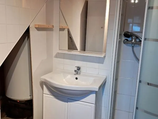 Apparemment 30 m2