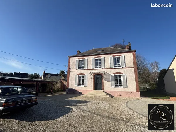 Propriété 9 pièces 221 m²