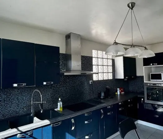 Colocation dans villa 3 chambres meublées