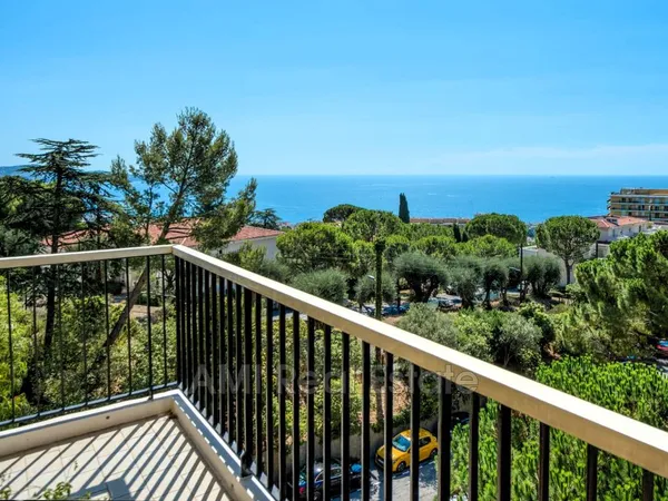 Appartement 7 pièces 204 m²