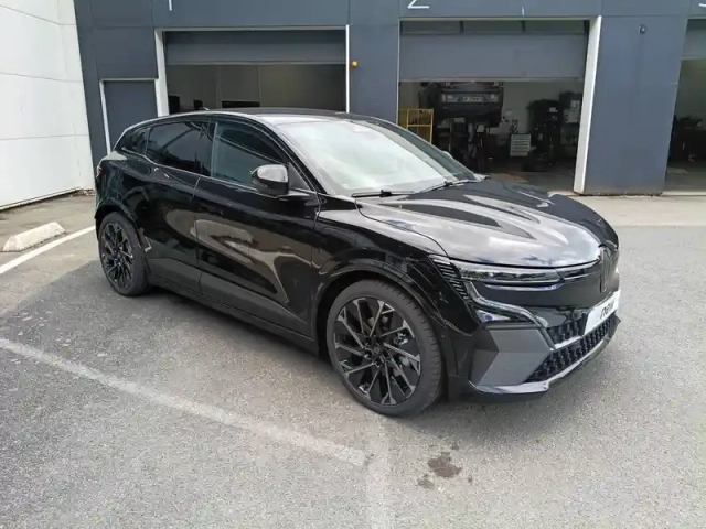 Renault Megane e-tech 220 ch autonomie confort — photo 8