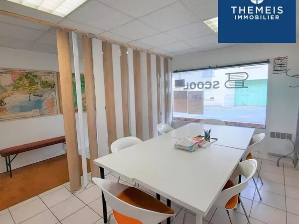 Local commercial 84 m²