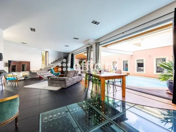 Maison 6 pièces 187 m²