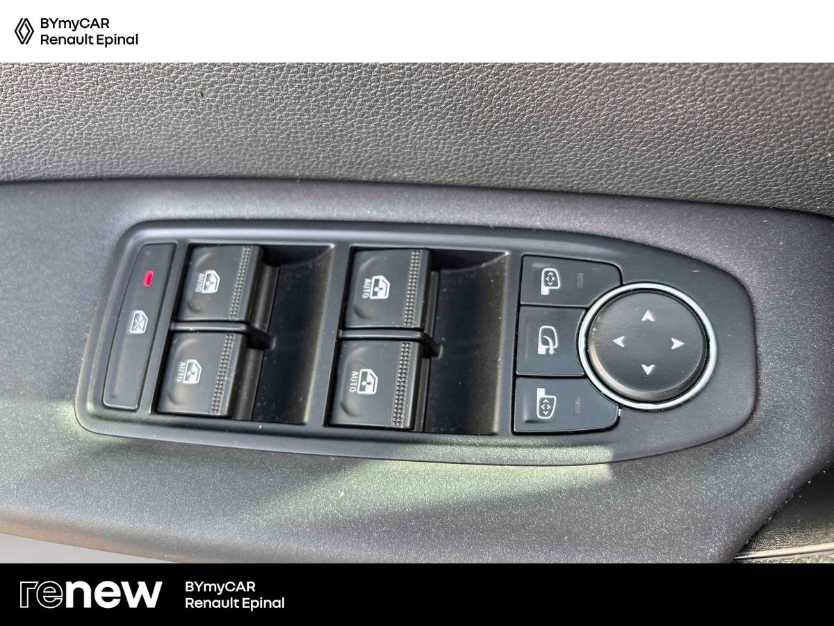 Renault Captur TCe 90 — photo 17