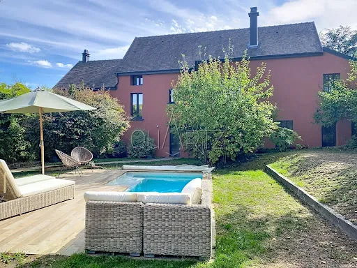 Maison 9 pièces 219 m²
