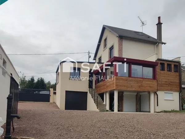 Maison totalement rénovée, sur la commune de Saint-Georges-des-Groseillers.