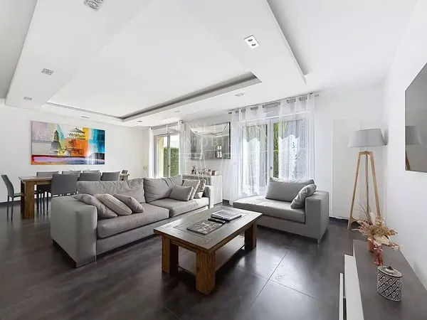 Maison de luxe 4 pièces 87 m²