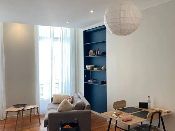 T2 meublé rénové ascenseur centre ville