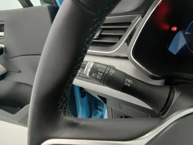 Renault Captur e-tech plug-in 160 intens — photo 25