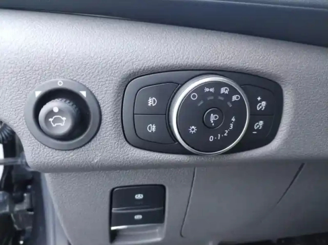 Ford Transit fourgon fg t350 l2h3 2.0 ecoblue 165ch bva8 trend — photo 18
