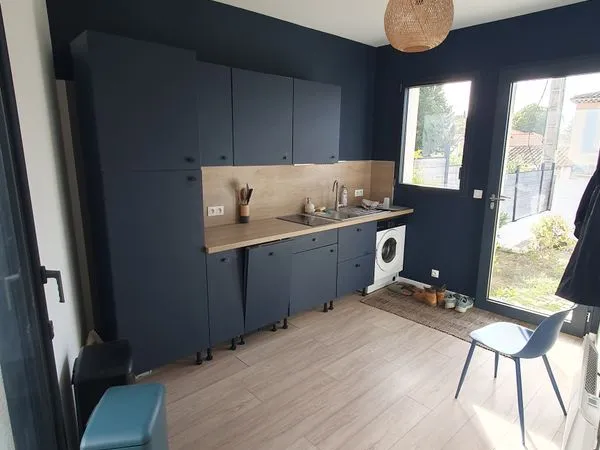 Co-location meublée (2 chambres) dans maison neuve Aix en Provence. 650 euros cc par chambre