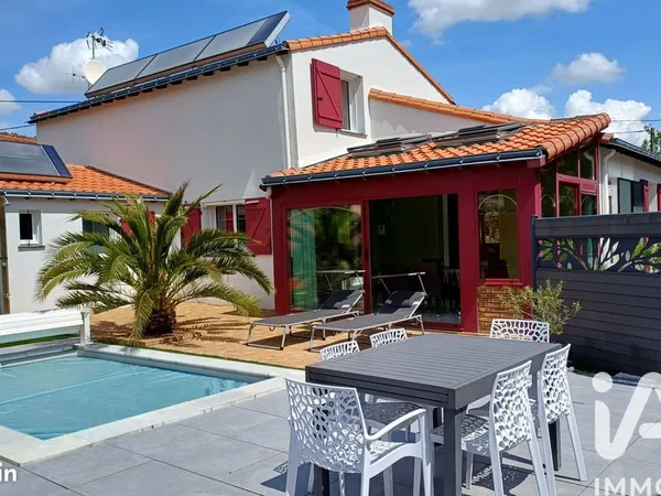 Propriété 6 pièces 117 m²