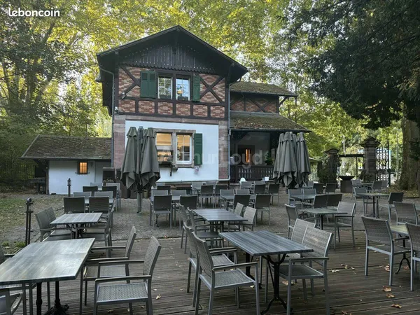 Fonds de commerce restaurant 236 m²