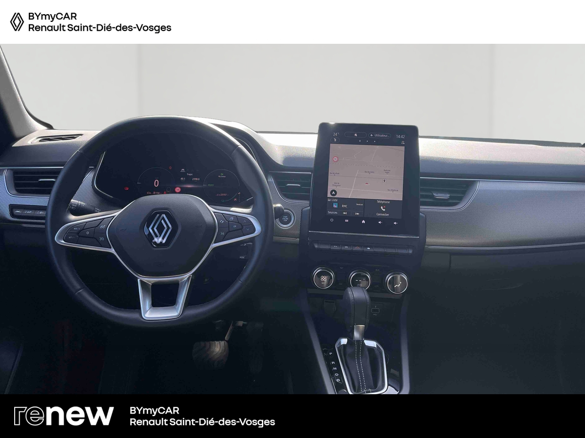 Renault Arkana E-Tech 145 - 23 — photo 9