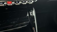 Peugeot 2008 1.2 PureTech 100ch S&S Allure Pack — photo 30