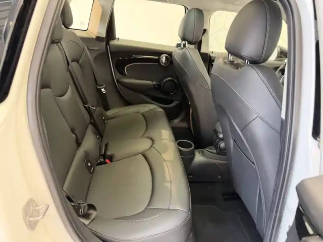 Mini Mini hatch 5 portes cooper 136 ch dkg7 — photo 18