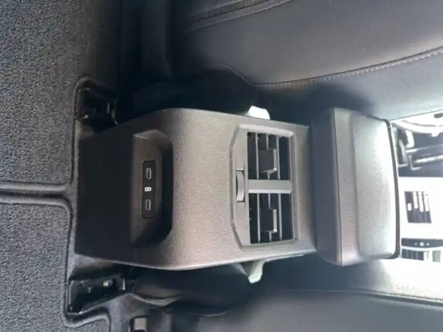 Renault Megane e-tech ev60 220 ch optimum charge — photo 30