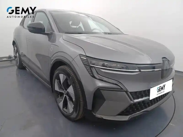 Renault Megane e-tech ev40 130ch standard charge — photo 80