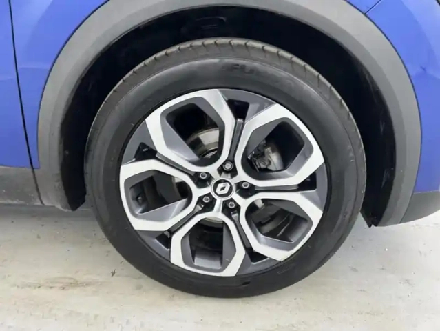 Renault Captur 1.0 tce 90ch techno + attelage — photo 45