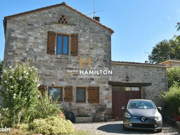 Maison 6 pièces 230 m²