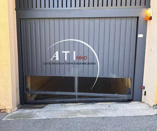 Parking 12 m²