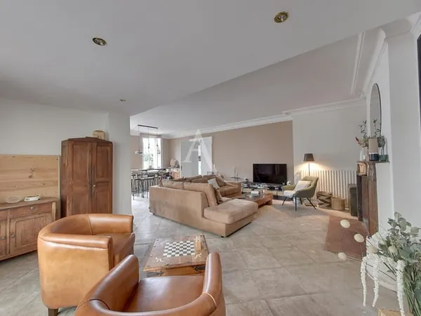 MONTAUBAN COEUR DE VILLE 285 m²