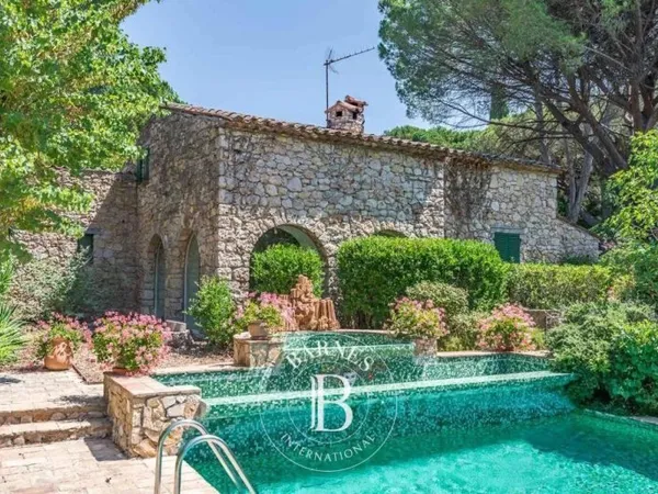 Bagnols-en-Forêt - Domaine de caractère - Propriété d'exception - 600 m² - 2,89 ha - Tennis