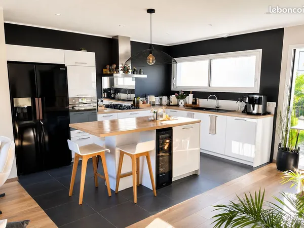 Maison contemporaine récente (2018) de 105 m² - Rezé (3 Moulins / Saint-Paul)