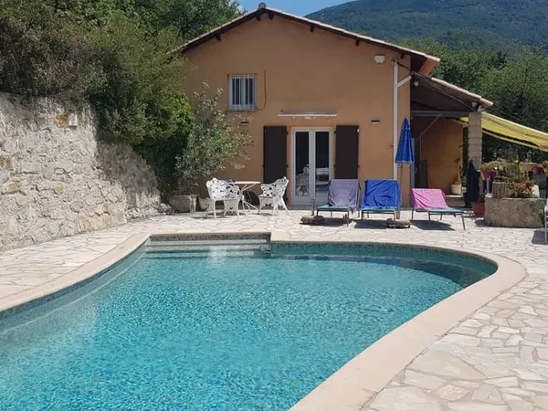 Belle villa avec piscine