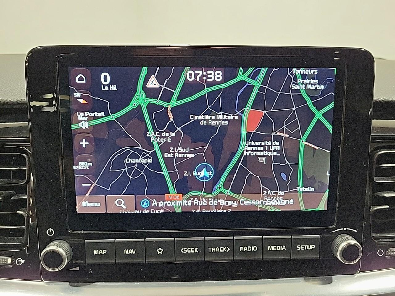 Kia Stonic 1.0 t-gdi 100 ch dct7 gt line premium — photo 11