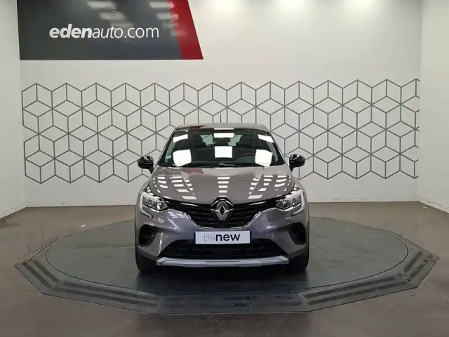 Renault Captur e-tech 145 - 21 — photo 8
